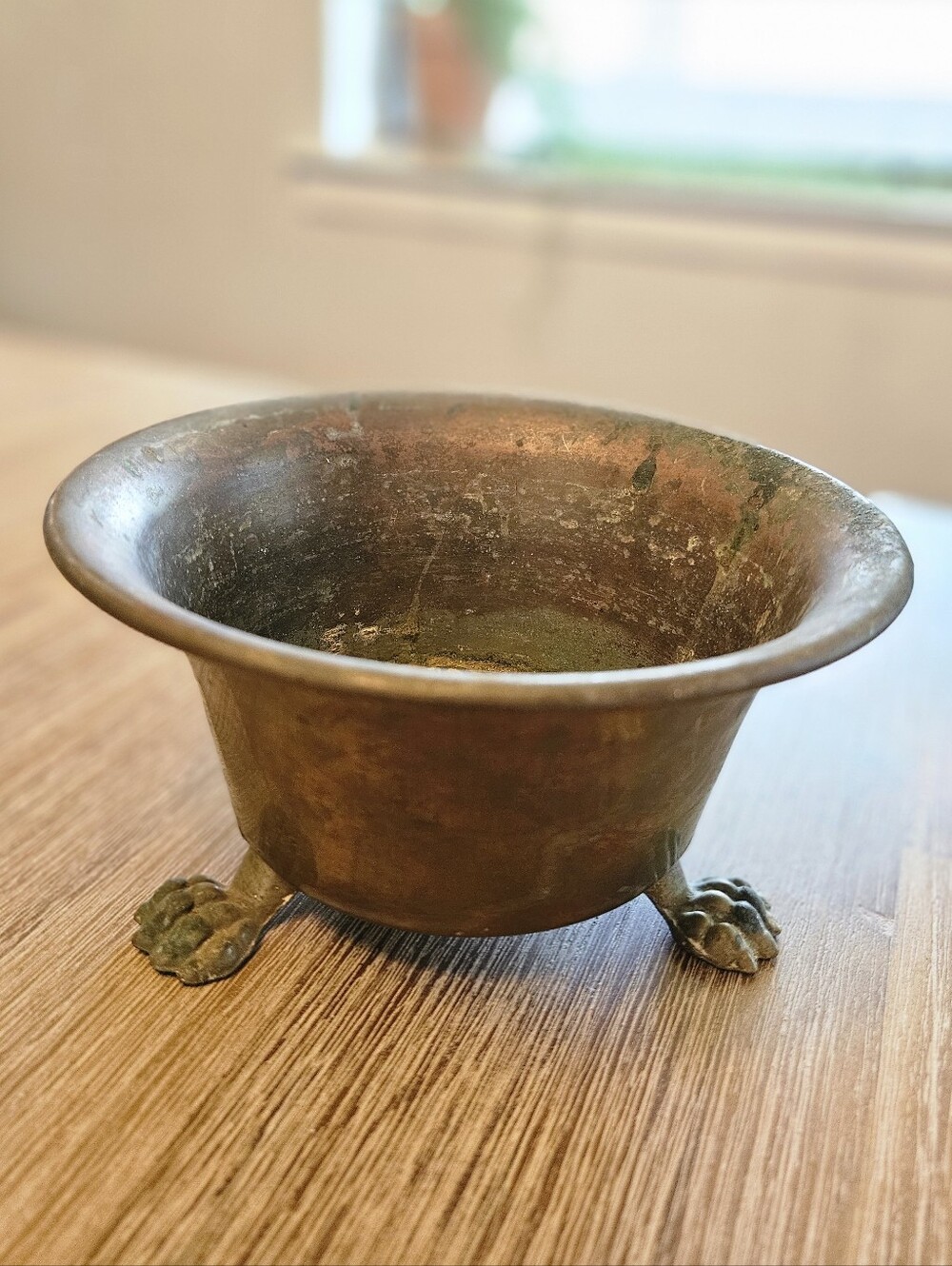 Small Vintage Brass Vessel Bowl With Lion Feet